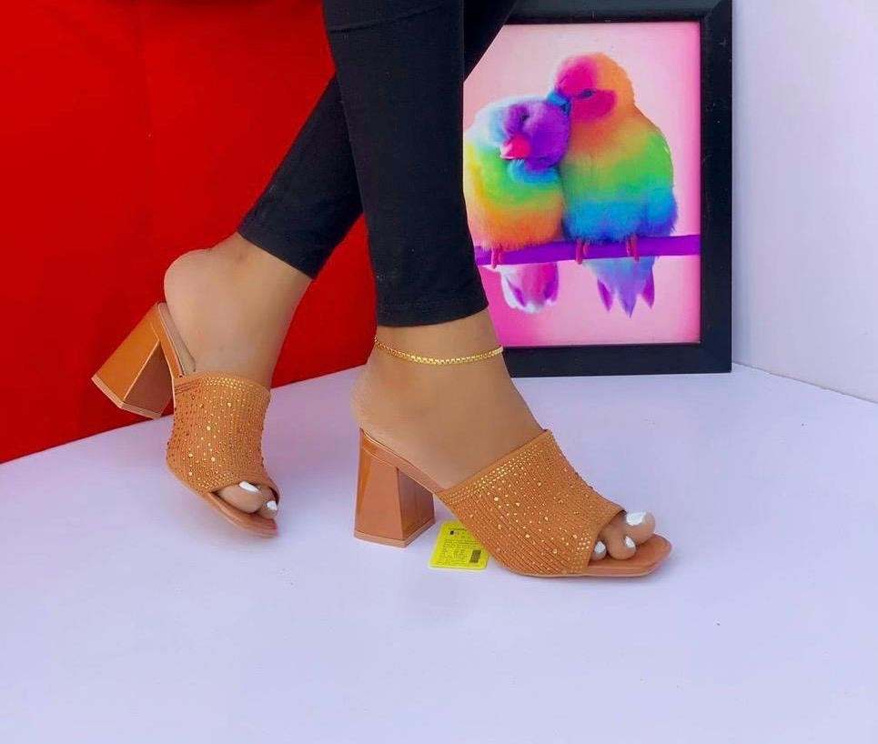 Quality sandals. 37 to 42