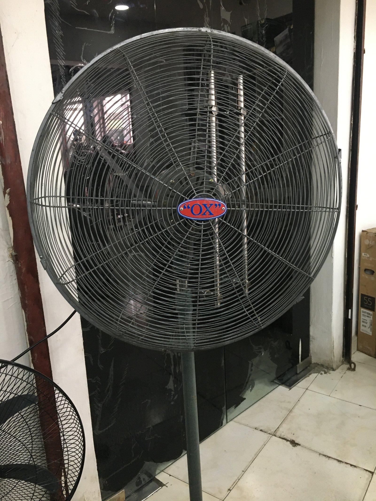 OX standing fan 18inches